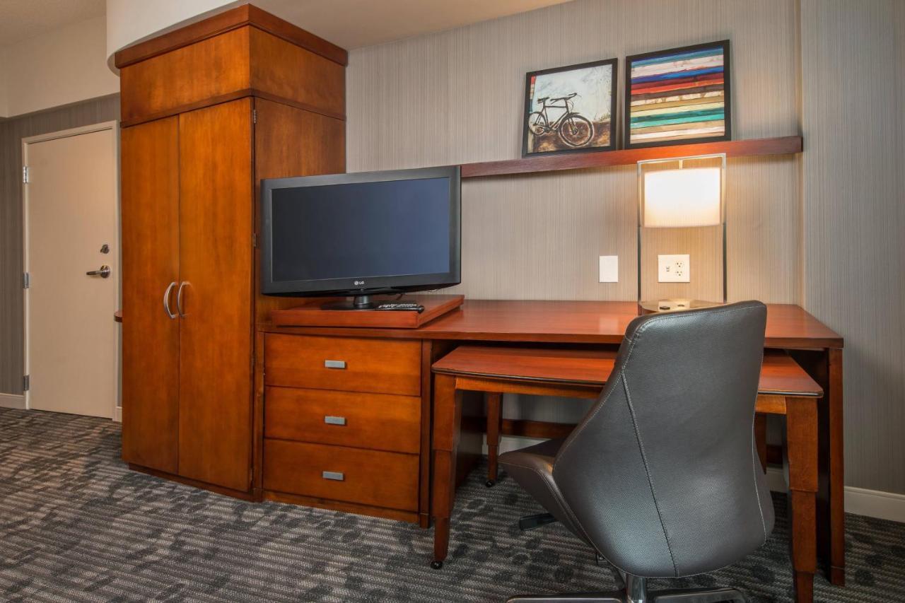 Courtyard By Marriott Gaithersburg Washingtonian Center Exterior photo