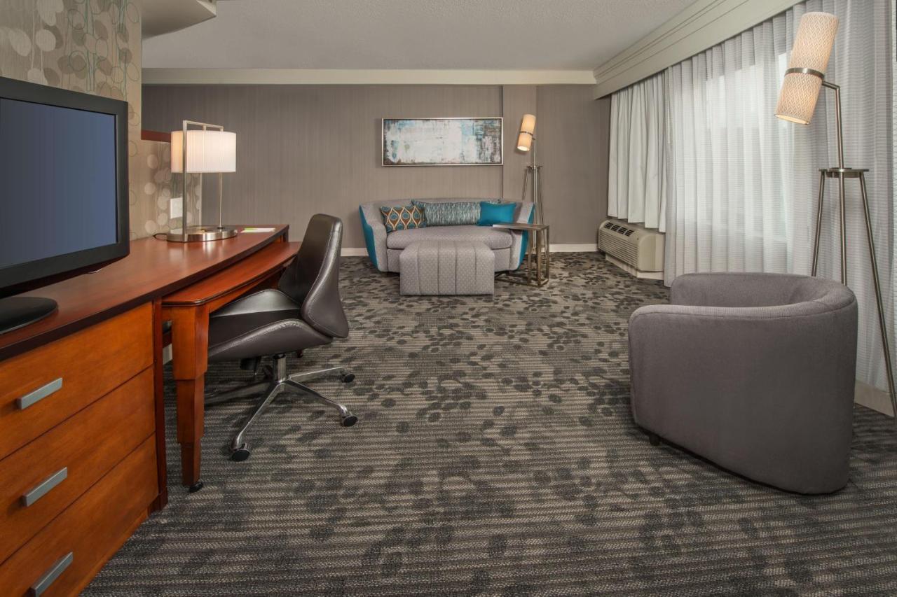 Courtyard By Marriott Gaithersburg Washingtonian Center Exterior photo