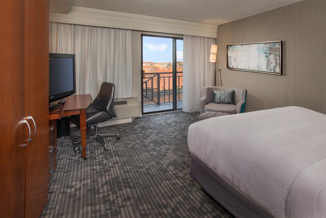Courtyard By Marriott Gaithersburg Washingtonian Center Exterior photo