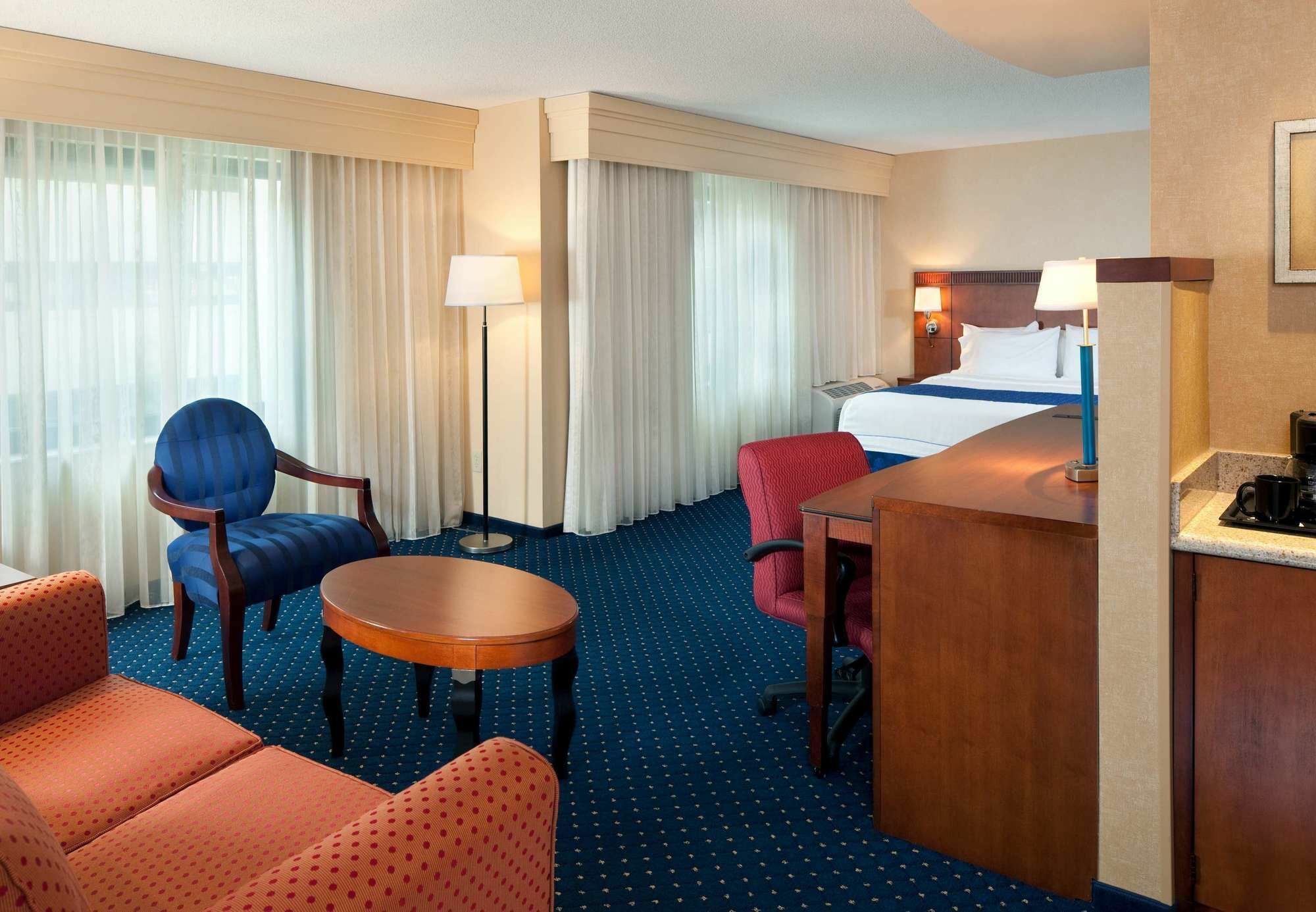 Courtyard By Marriott Gaithersburg Washingtonian Center Exterior photo